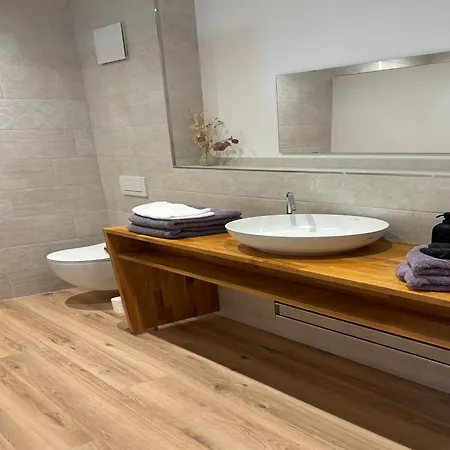 Flohrs Wein-spa Guest house Sommerhausen